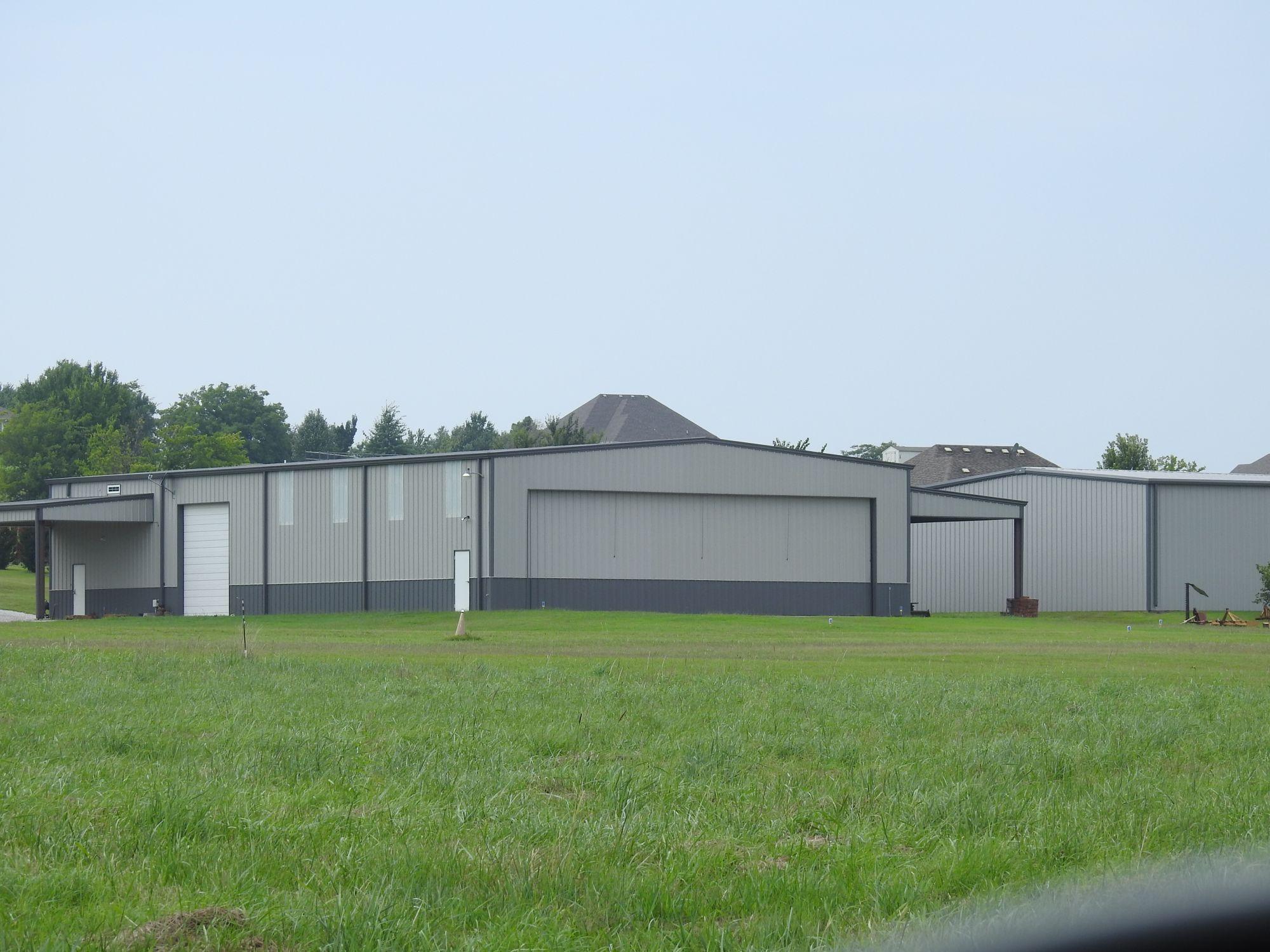 steel airplane hangar buildings