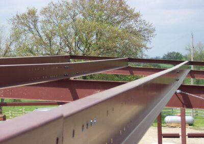 Red Iron Structural Steel Frame Roof Beams